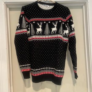 Women's adorable deer sweater
